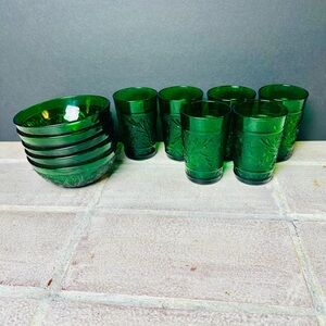 Vintage Anchor Hocking Dark Green Sandwich Juice Glasses (6) & Berry Bowls (5)